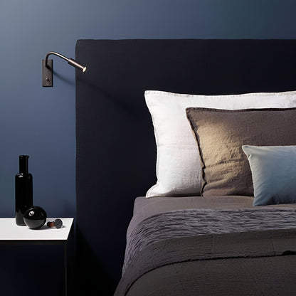 Navo | Adjustable Wall Spotlight with Integrated LED – Minimalist Design for Precise Lighting 1
