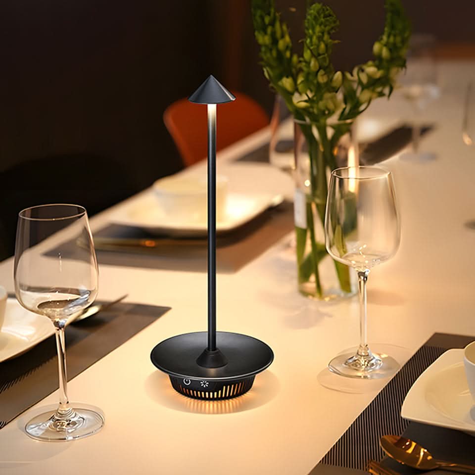 Pointer Cordless LED Table Lamp