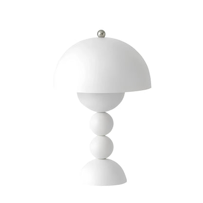 Nordglint | Scandinavian Table Lamp with Elegant Golden Accents – Soft Ambient Lighting for Cozy Spaces 4