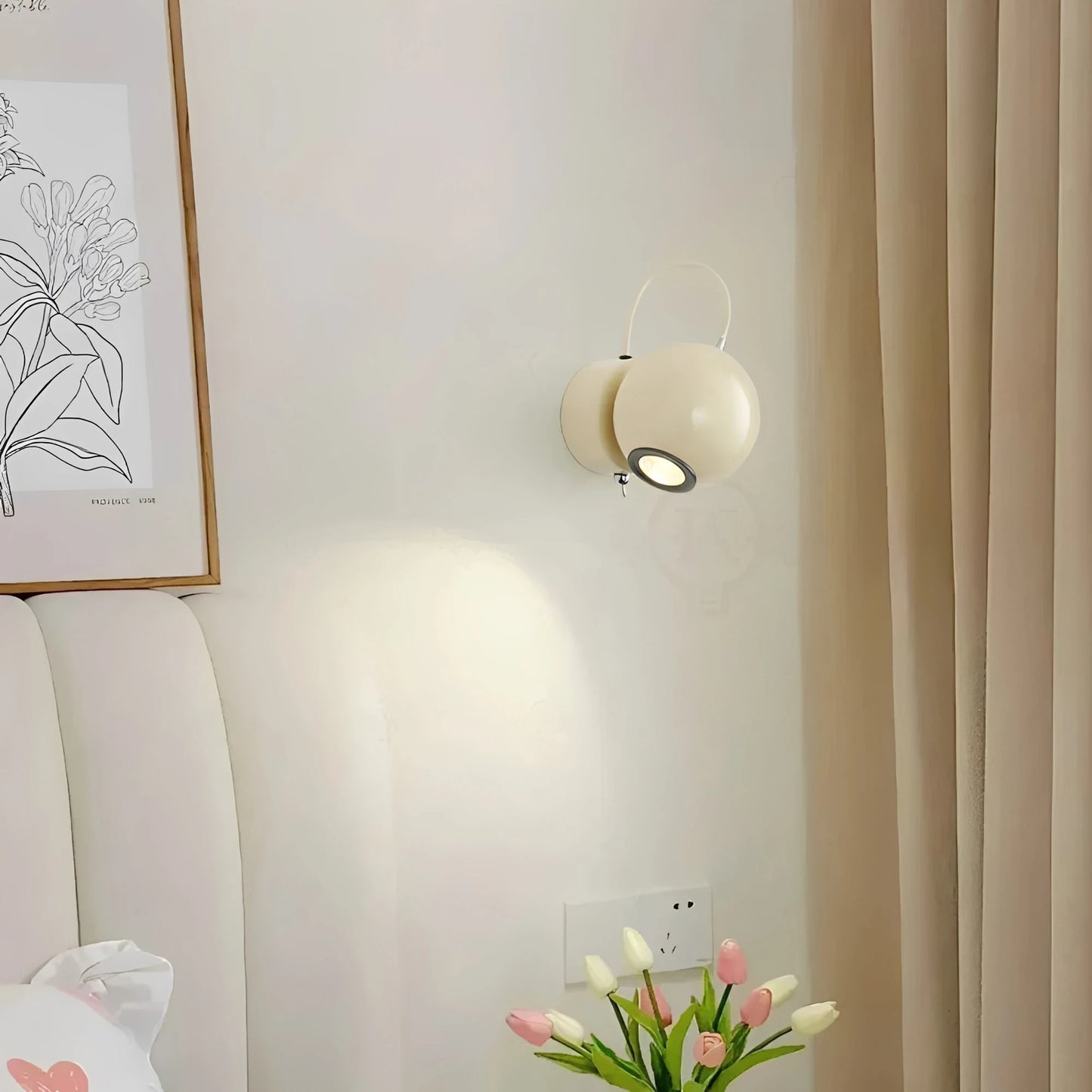 Orbella | Modern Wall Light with Elegant Round Diffuser – Stylish Ambient Lighting for Any Room 8