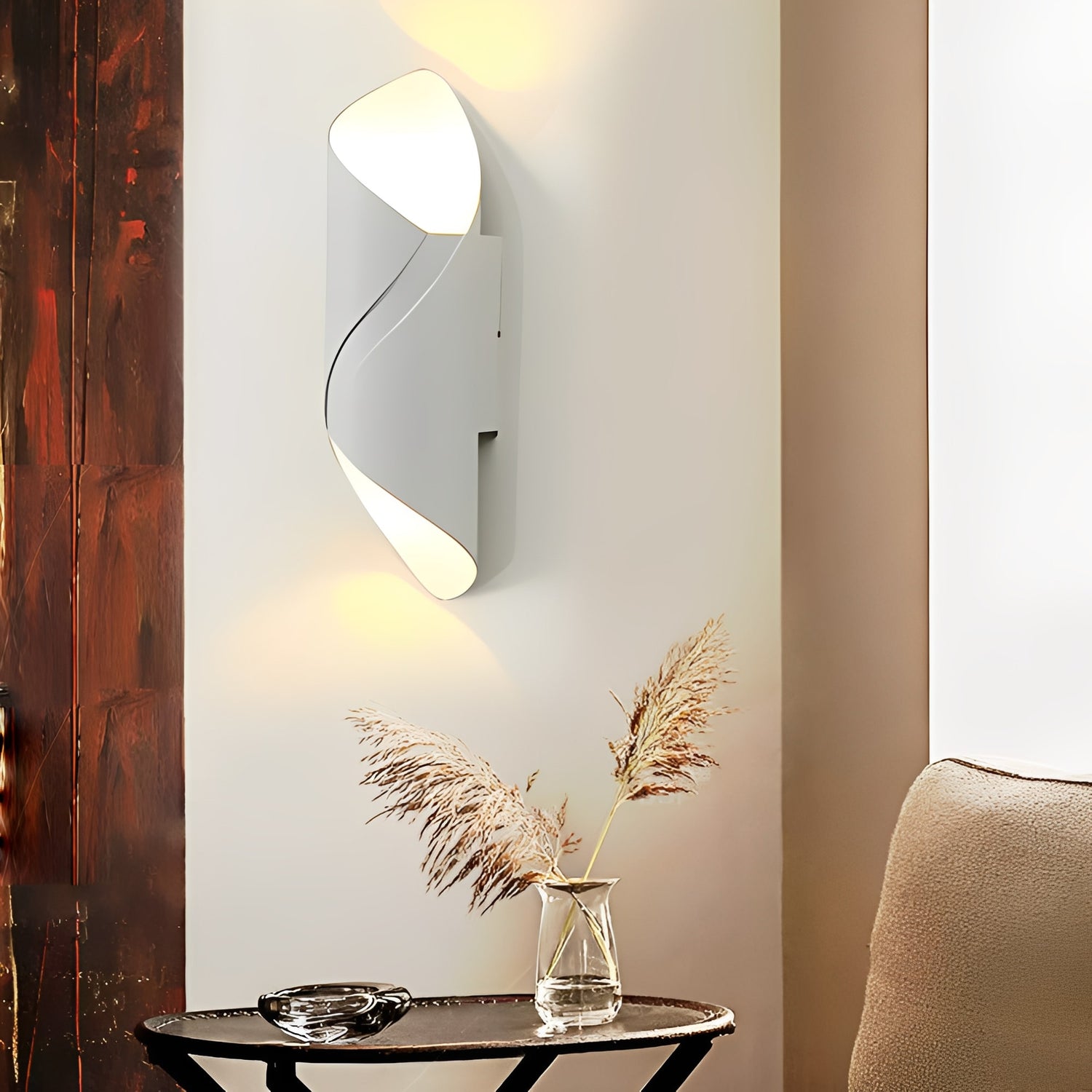 Elegant LED Wall Light – Modern Outdoor Illumination with IP65 Waterproof Rating for Year-Round Use 1