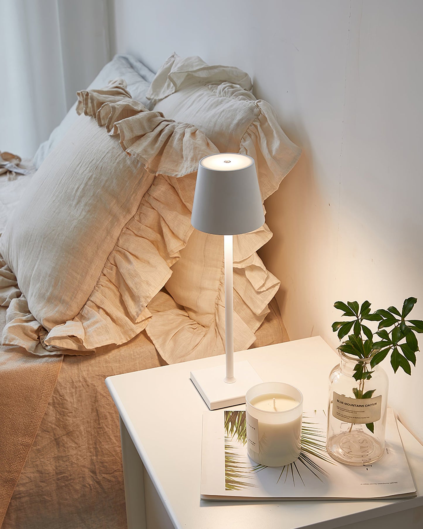 Lunaris Cordless Accent Lamp