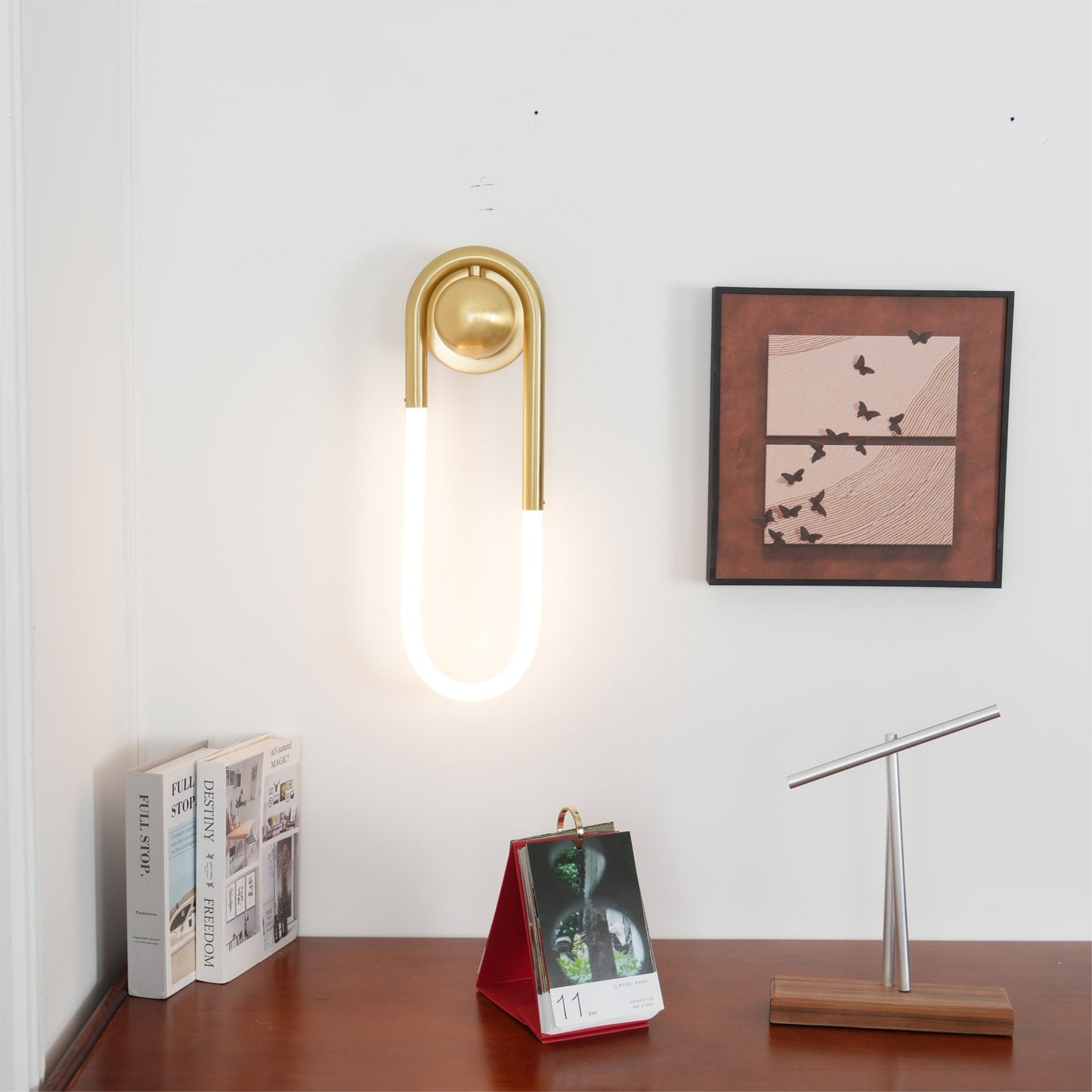 Solenne LED U Shape Wall Light