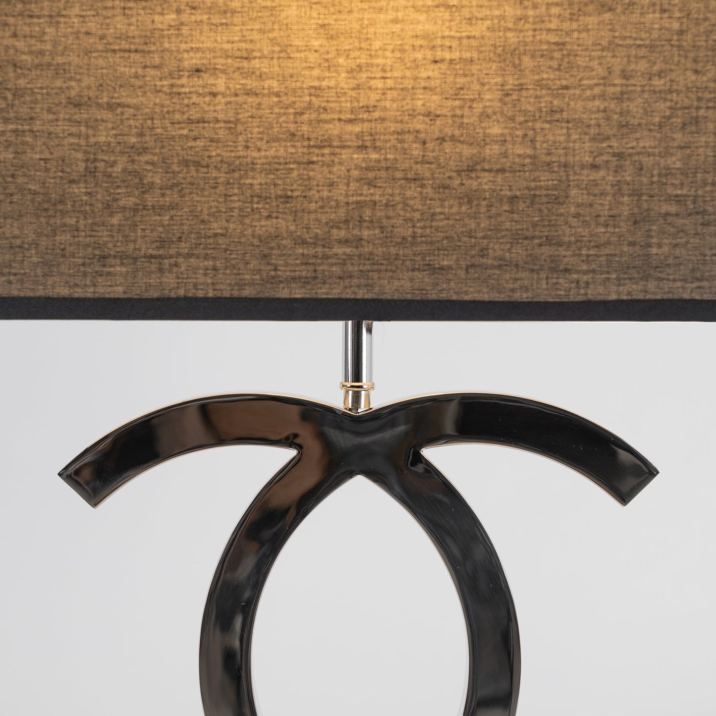Lunaris Luxury Table Lamp Ring Base