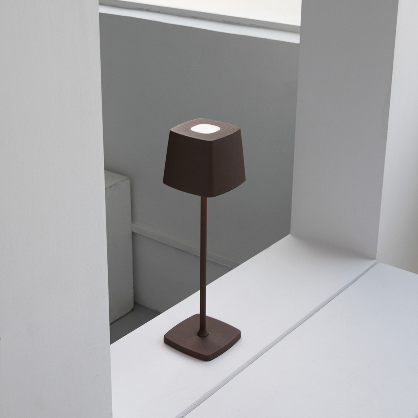 Portable Touch Led Cordless Table Lamp