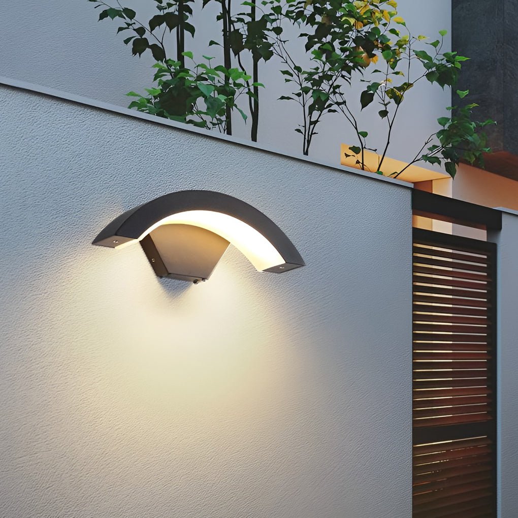 Curved Glow Black Outdoor Wall Light - Industrial LED Sconce with Motion Sensor for Stylish Illumination 5