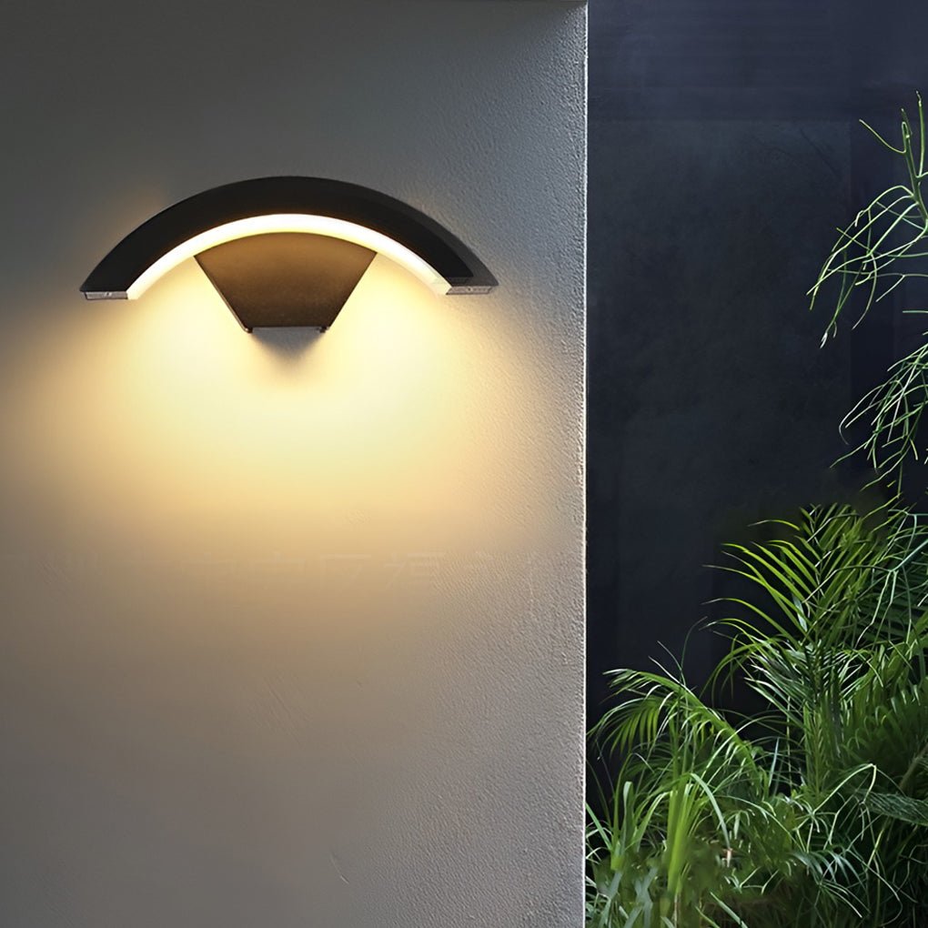 Curved Glow Black Outdoor Wall Light - Industrial LED Sconce with Motion Sensor for Stylish Illumination 1