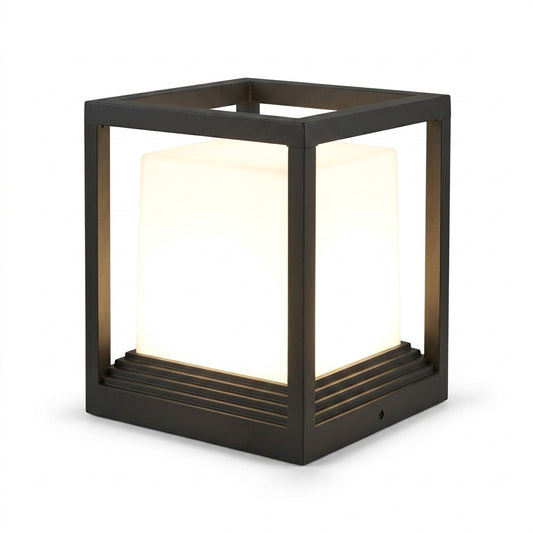 Sleek Garden Pedestal Lights