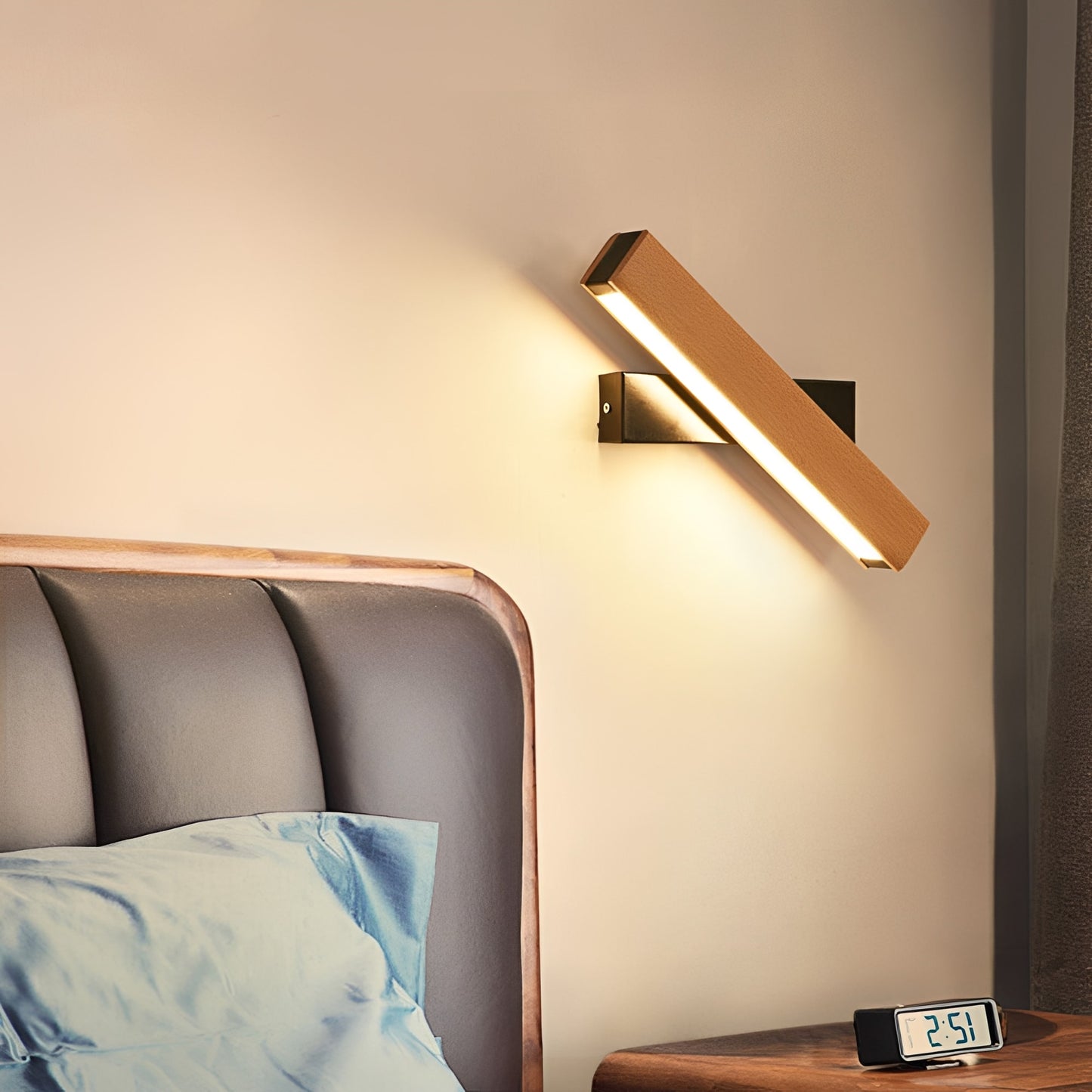 Elegant LED Wall Lamp – Rotating Wood Design with Adjustable Brightness for Stylish Ambiance 4