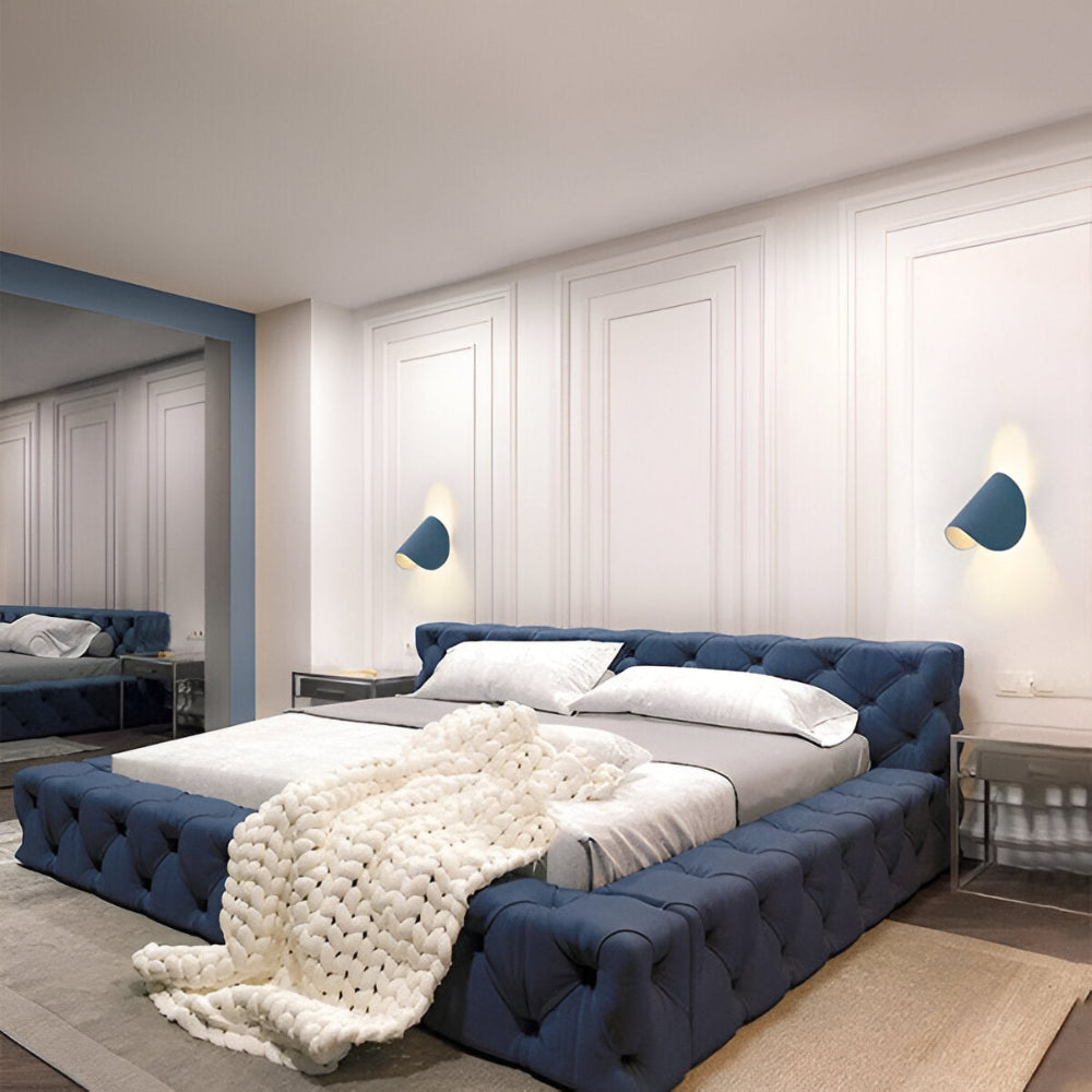 Elegant Italian Wall Sconce Lighting - Rotatable Design with Warm White Light for Modern Spaces 3