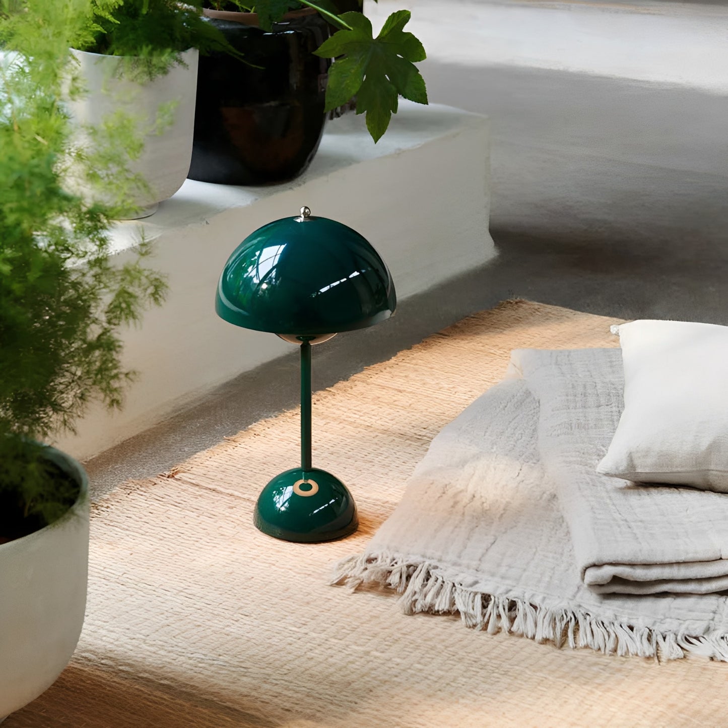Elegant Wireless Table Lamp – Cordless LED Desk Lamp with Adjustable Brightness for Versatile Lighting 15