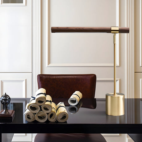 Linear Gold Table Lamp