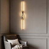 Artisano Modern Linear Wall Sconce - Adjustable LED Lighting with Dimmable Features for Versatile Ambiance 7