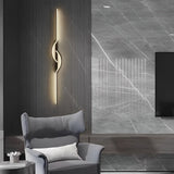 Artisano Modern Linear Wall Sconce - Adjustable LED Lighting with Dimmable Features for Versatile Ambiance 4