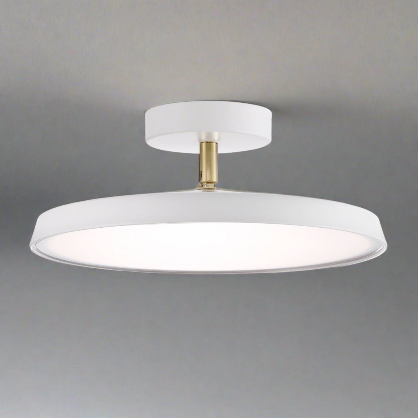 Arren Modern LED Pendant Lamp - Adjustable Height with Warm White Light for Stylish Interiors 1