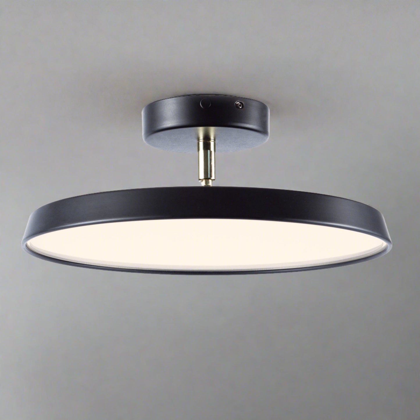 Arren Modern LED Pendant Lamp - Adjustable Height with Warm White Light for Stylish Interiors 2