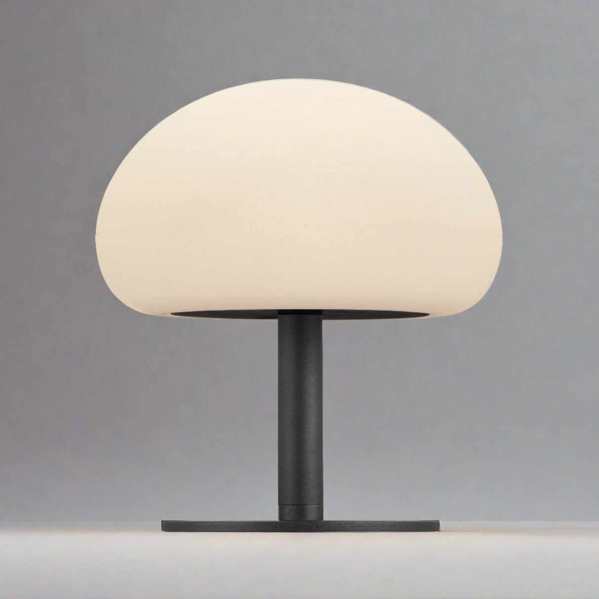 Sponge Outdoor Table Lamp - Wireless Rechargeable with 3-Step MoodMaker LED 1