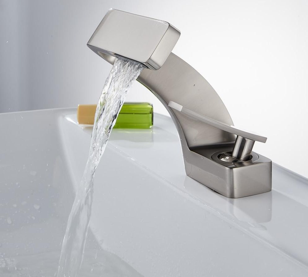 Everest Curved Faucet - Modern Brass Design with Easy Operation for Elegant Kitchens and Bathrooms 7