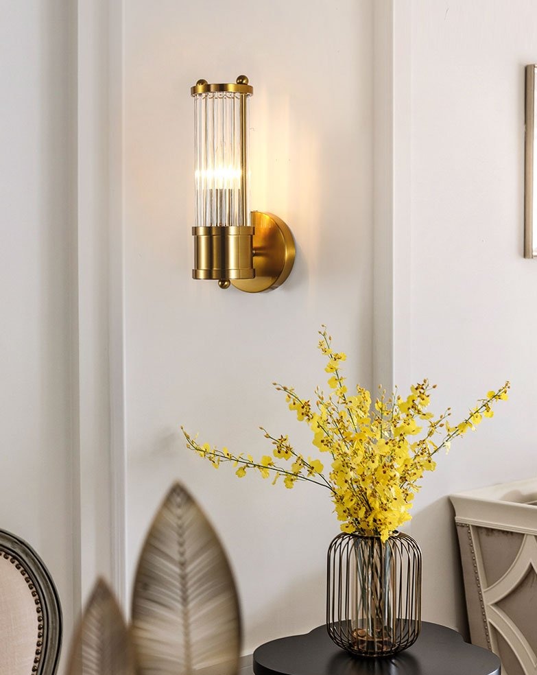 Lustra Crystal Glass Wall Lamp - Elegant Design with Polished Brass Finish for Stylish Illumination 7