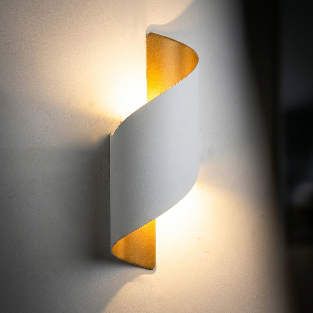Spiral LED Outdoor Wall Light - Waterproof Dual-Sided Design for Modern Ambiance 7