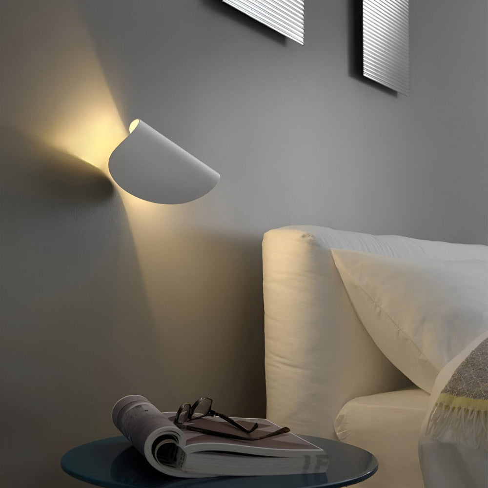 Elegant Italian Wall Sconce Lighting - Rotatable Design with Warm White Light for Modern Spaces 8
